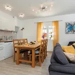 4 Bedroom Stunning In *