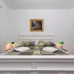 4 Bedroom Stunning In