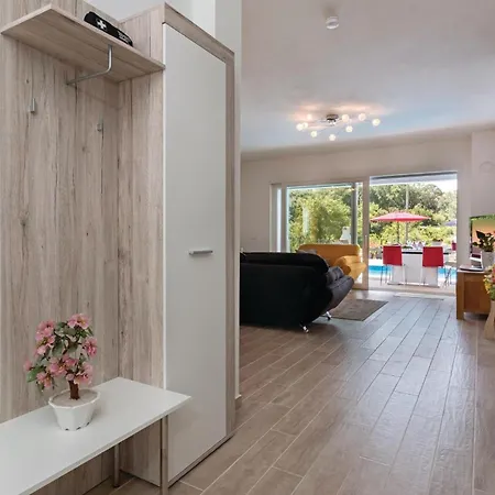 Ferienhaus Luxurious In
