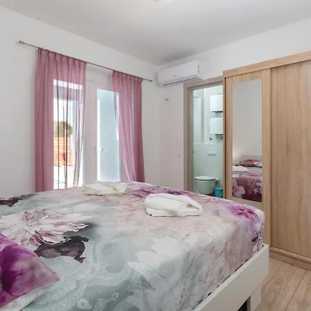 Ferienhaus Luxurious In *