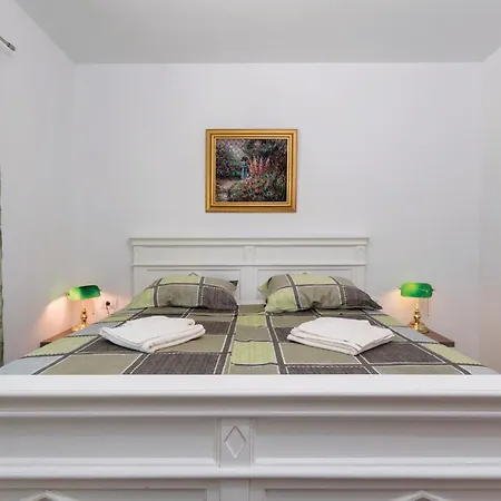 Luxurious In