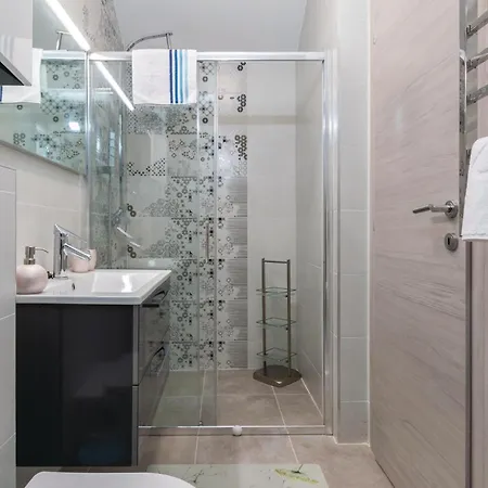 Holiday home 4 Bedroom Stunning In *