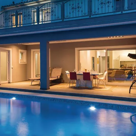 Luxurious In Ferienhaus Pula